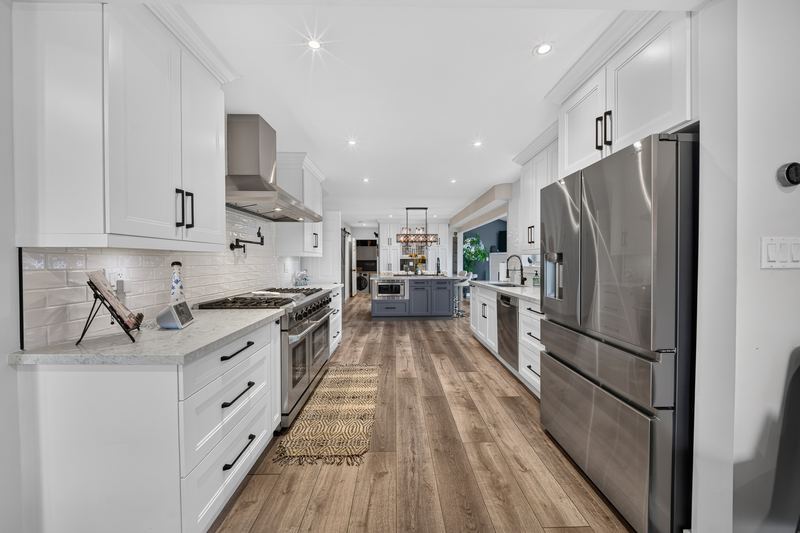 The kitchen from the pantry side