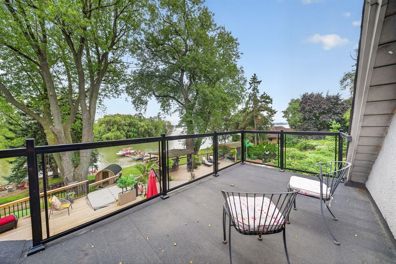 The upper balcony looking over the grounds to the water